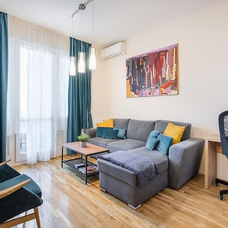 Bpr Blue Paradise Apartment With A/C Budapeste Exterior foto
