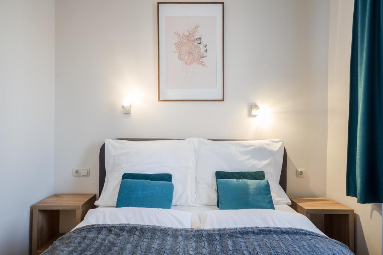 Bpr Blue Paradise Apartment With A/C Budapeste Exterior foto