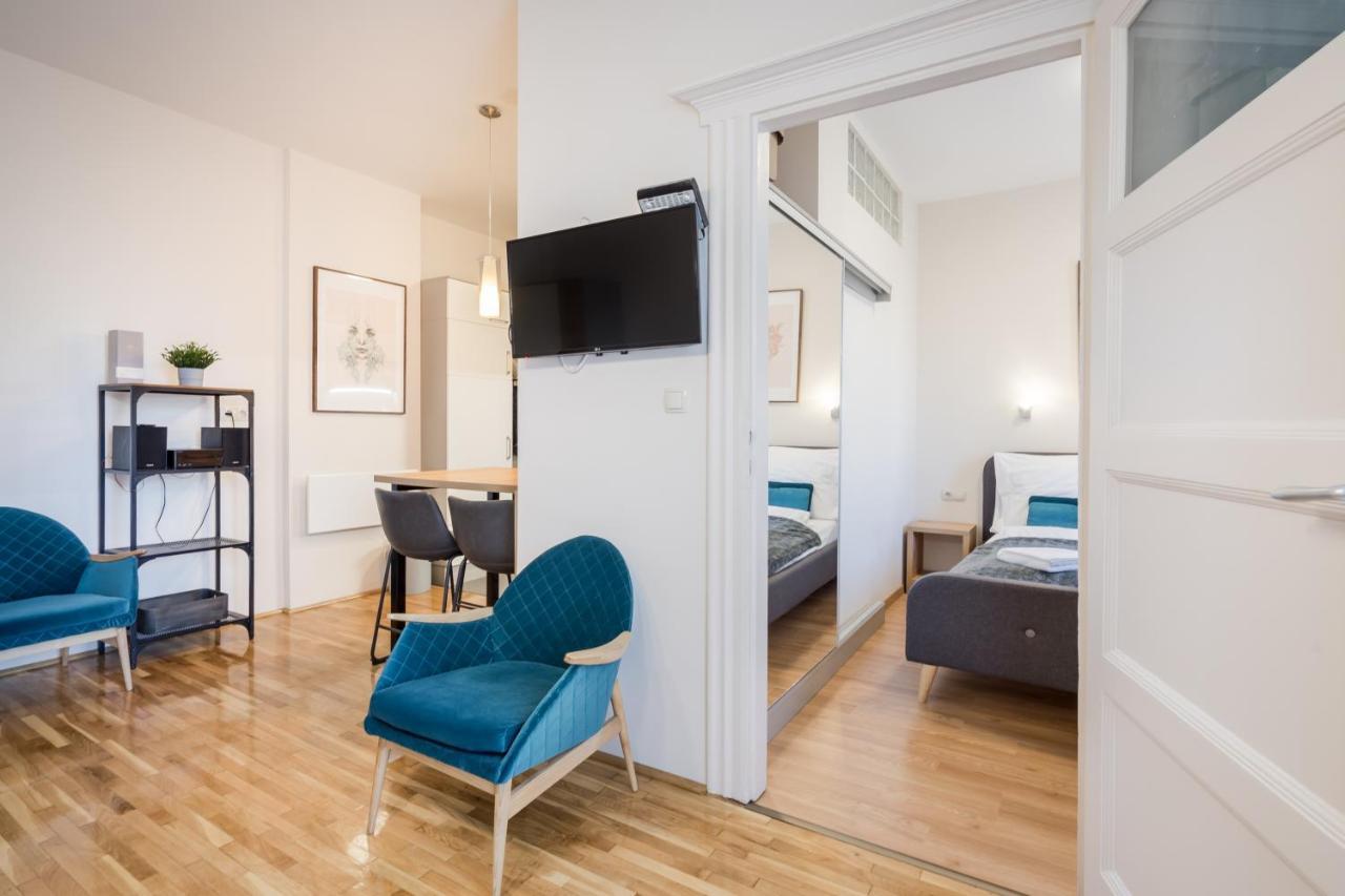 Bpr Blue Paradise Apartment With A/C Budapeste Exterior foto
